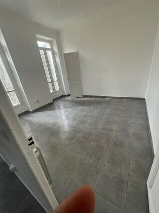  Appartement � louer 1 pi�ce 24 m� Marseille