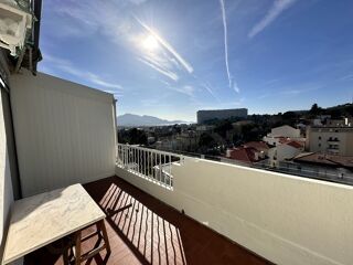 location Appartement - 2 pièce(s) - 70 m² Marseille 8