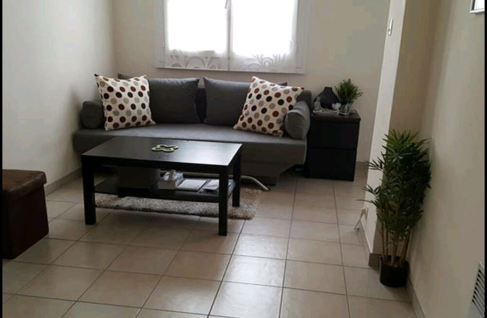 location Appartement - 2 pièce(s) - 38 m² Marseille 5