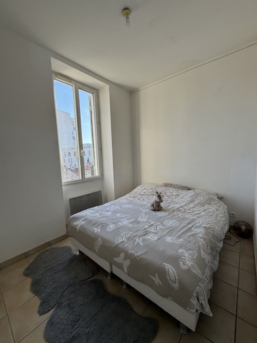 location Appartement - 2 pièce(s) - 33 m² Marseille 5