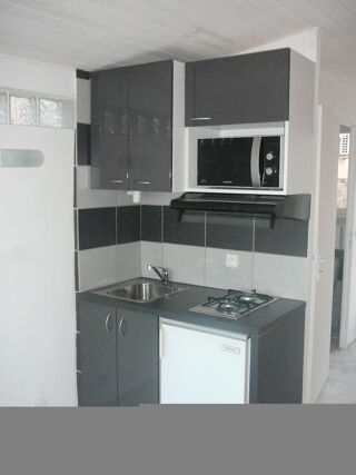  Appartement à louer 1 pièce 17 m²
