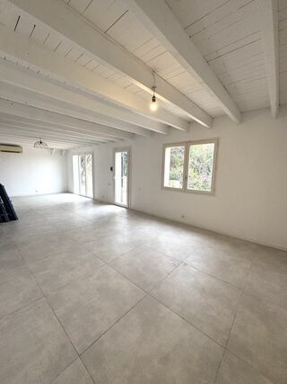  Maison à louer 3 pièces 86 m²