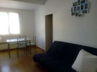  Appartement à louer 2 pièces 45 m²