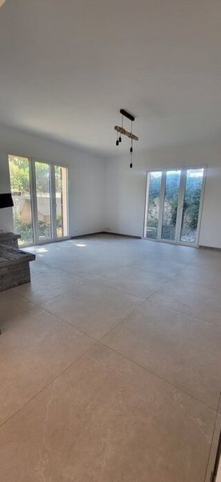  Maison à louer 6 pièces 120 m²