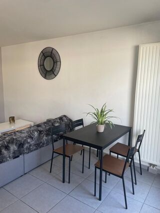  Appartement à louer 2 pièces 44 m²