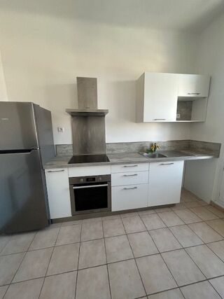  Appartement à louer 2 pièces 45 m²