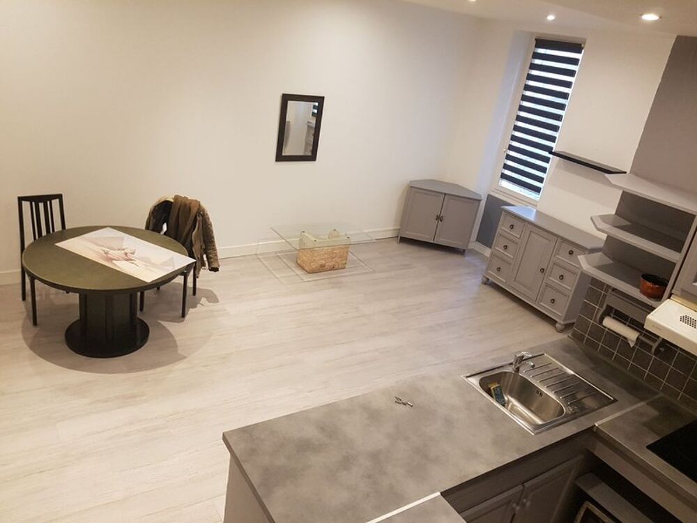 location Appartement - 2 pièce(s) - 45 m² Marseille 5