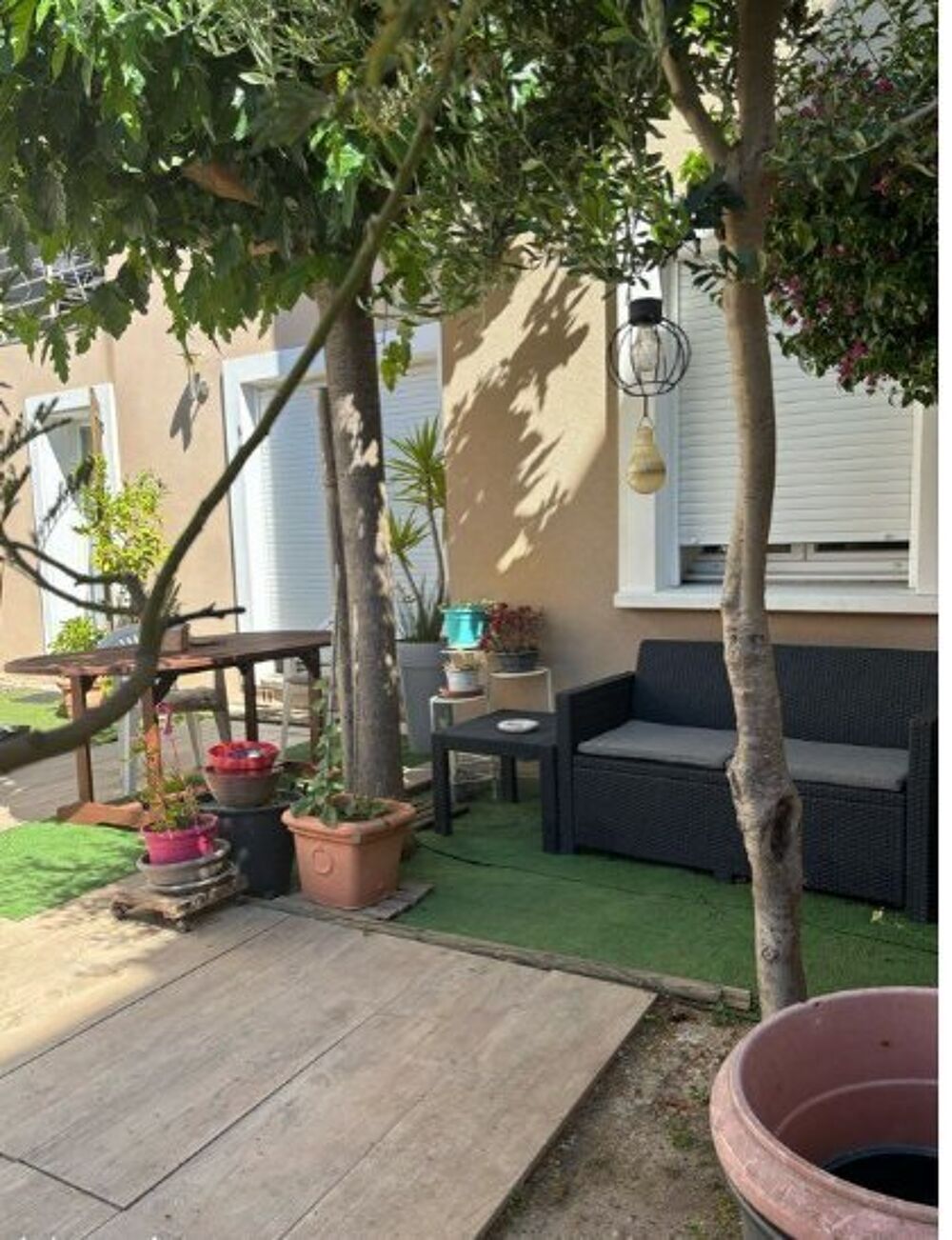 T3 meublé situé en rez-de-chaussée dans le quartier rech....