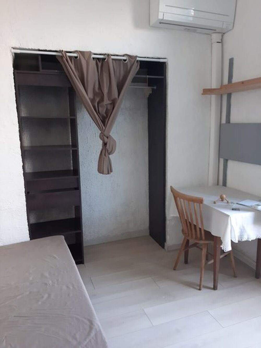 location Appartement - 2 pièce(s) - 25 m² Aubagne (13400)