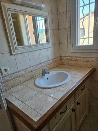  Appartement à louer 3 pièces 70 m²
