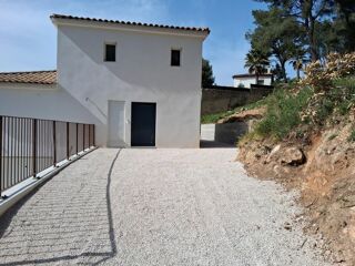  Maison à louer 7 pièces 251 m²