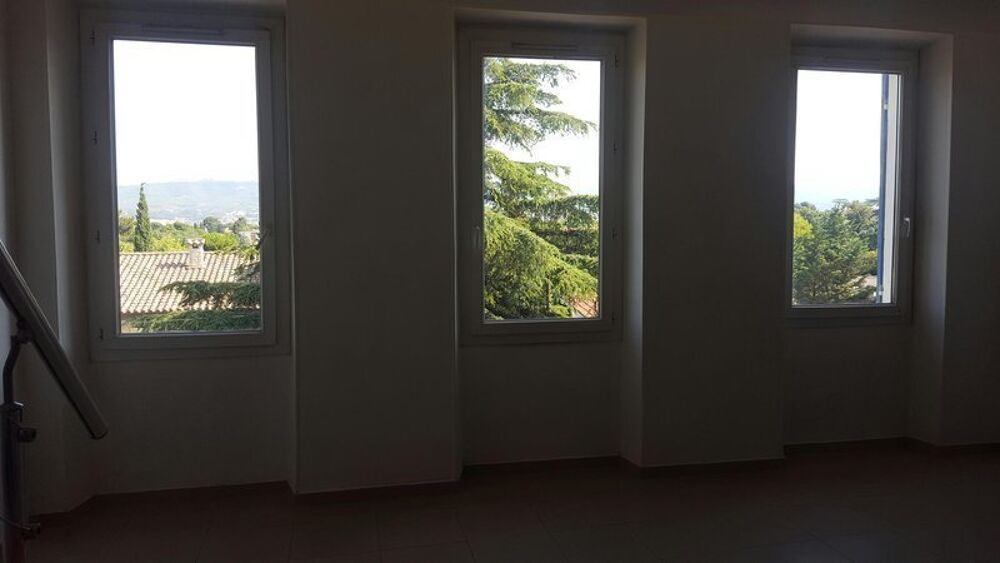 location Appartement - 3 pièce(s) - 65 m² Marseille 12