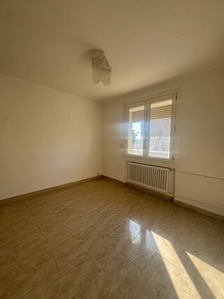  Appartement à louer 3 pièces 64 m²