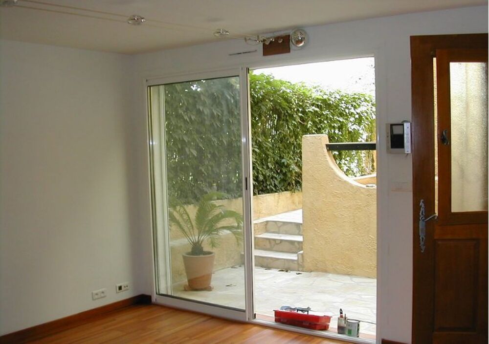location Appartement - 2 pièce(s) - 30 m² Marseille 10