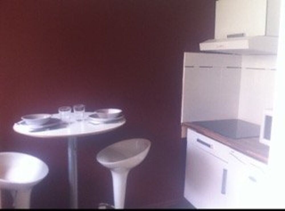 location Appartement - 1 pièce(s) - 26 m² Marseille 8