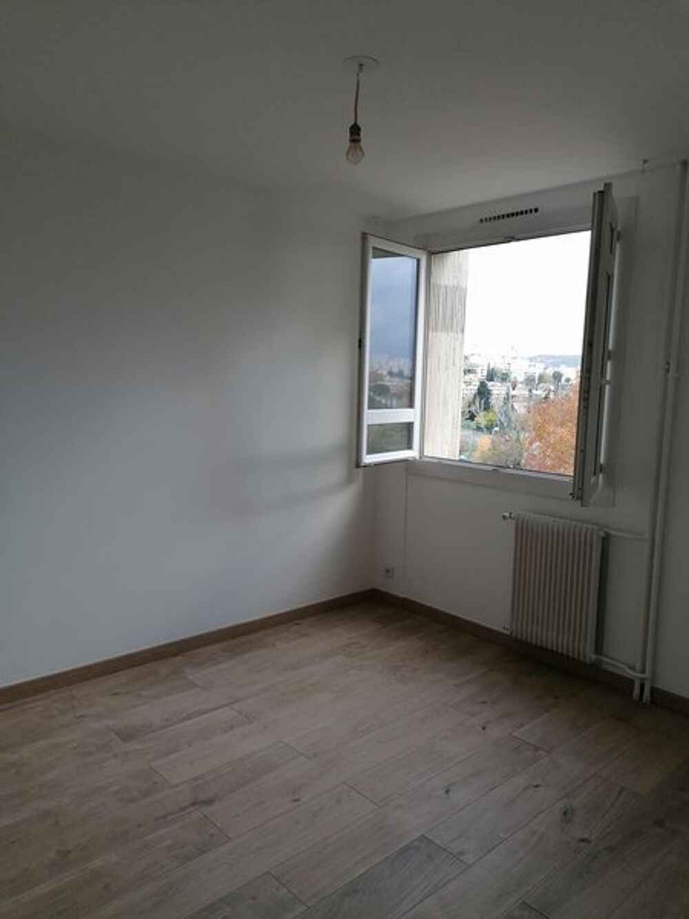 location Appartement - 2 pièce(s) - 53 m² Marseille 10