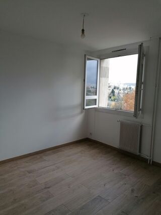  Appartement à louer 2 pièces 53 m²