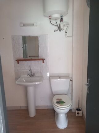  Appartement à louer 2 pièces 45 m²