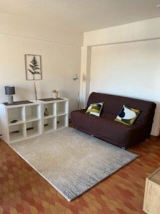  Appartement à louer 2 pièces 38 m²