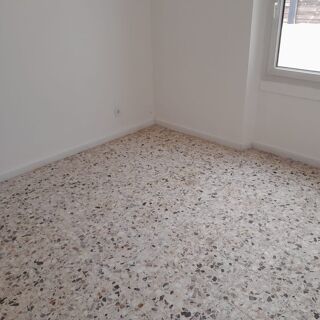  Appartement à louer 3 pièces 41 m²