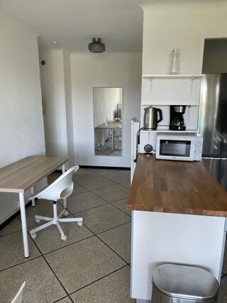  Appartement à louer 2 pièces 43 m²