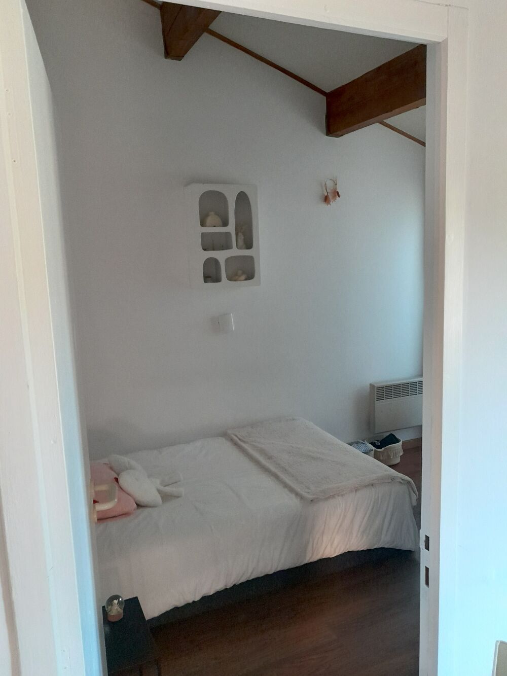location Appartement - 2 pièce(s) - 46 m² Châteauneuf-le-Rouge (13790)