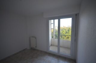 Appartement à louer 3 pièces 50 m²