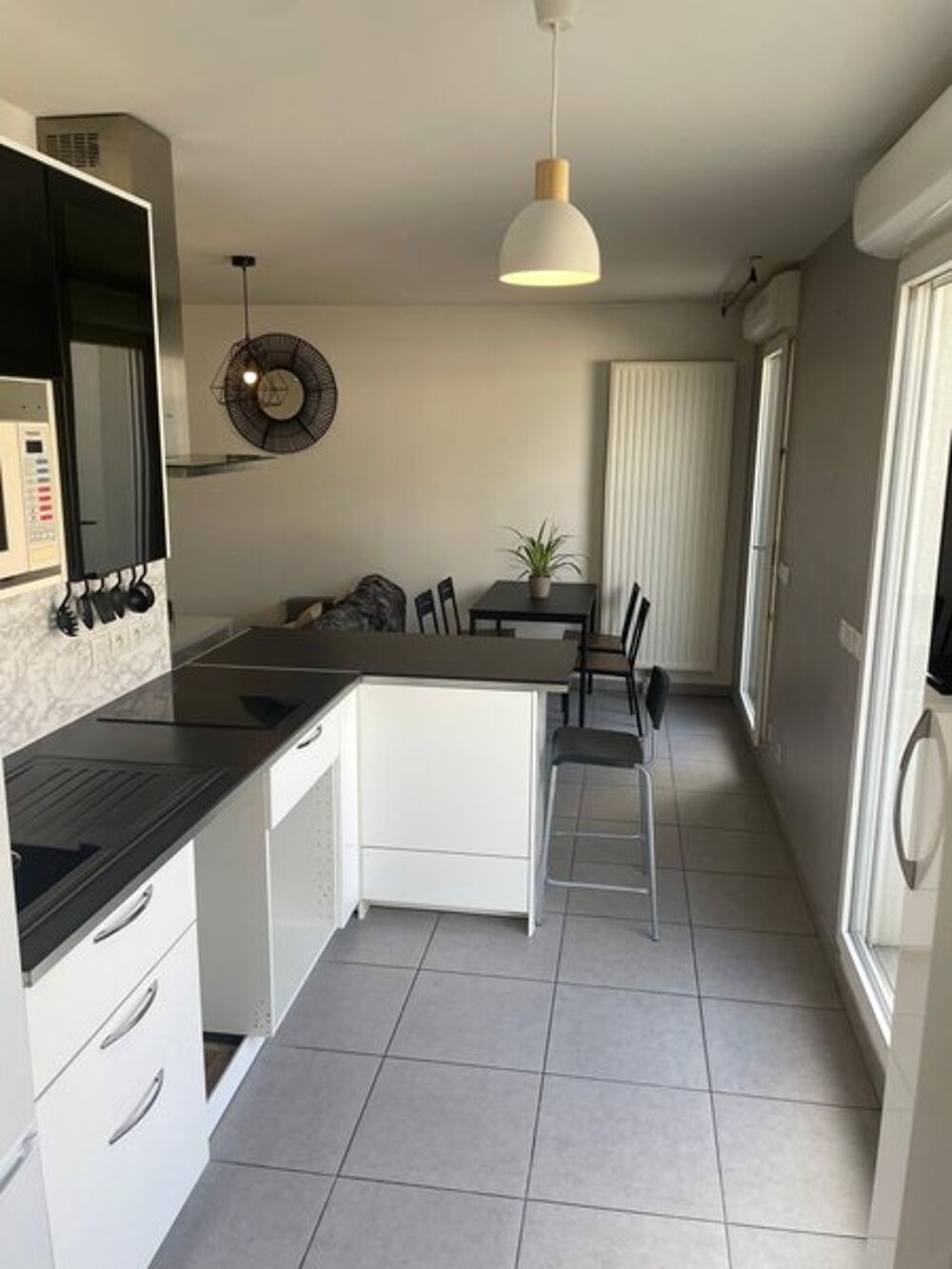location Appartement - 2 pièce(s) - 44 m² Marseille 10