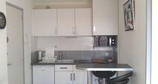  Appartement à louer 1 pièce 25 m²