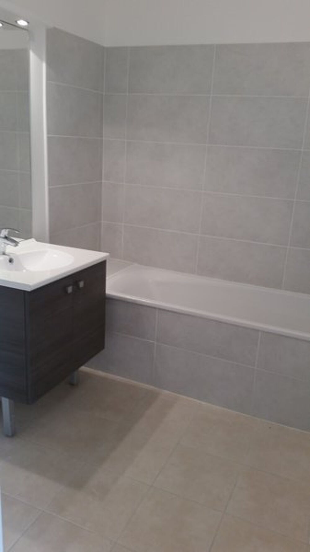location Appartement - 2 pièce(s) - 48 m² Marseille 13