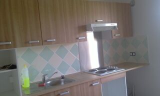  Appartement à louer 4 pièces 85 m²