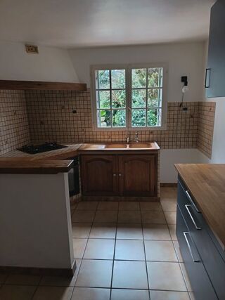  Maison à louer 4 pièces 100 m²