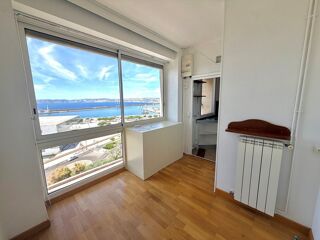  Appartement à louer 4 pièces 104 m²