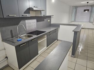  Appartement à louer 2 pièces 55 m²