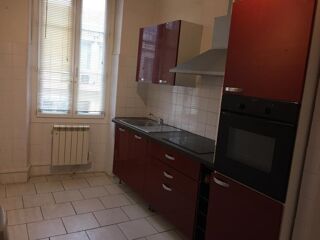  Appartement à louer 3 pièces 63 m²