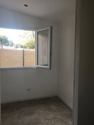  Maison à louer 2 pièces 30 m² Sausset les pins