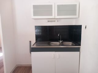 Appartement à louer 2 pièces 45 m²
