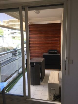 Appartement à louer 1 pièce 33 m²