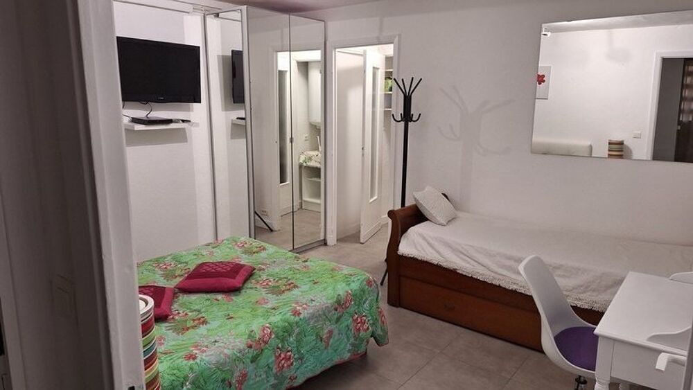 --Annonce immobilière - T1 Meublé à Cassis-- À lo....