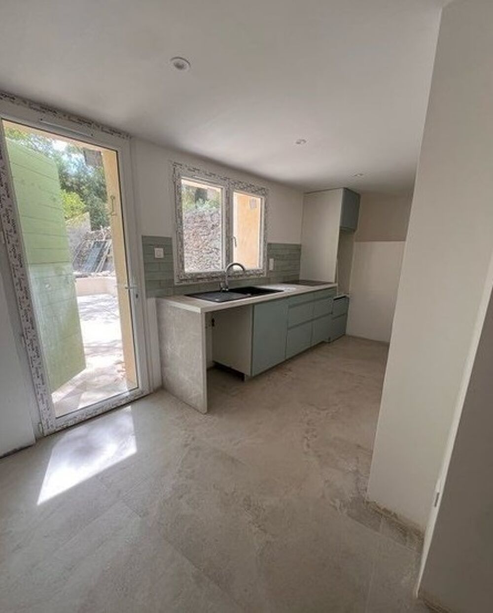 location Appartement - 3 pièce(s) - 70 m² Allauch (13190)