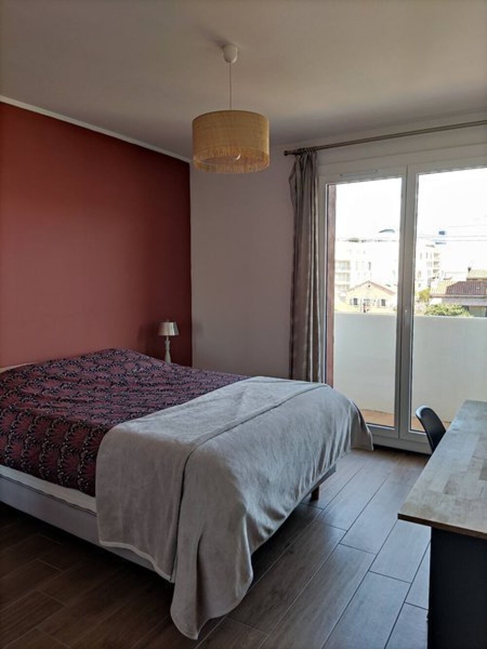 location Appartement - 3 pièce(s) - 70 m² Marseille 4