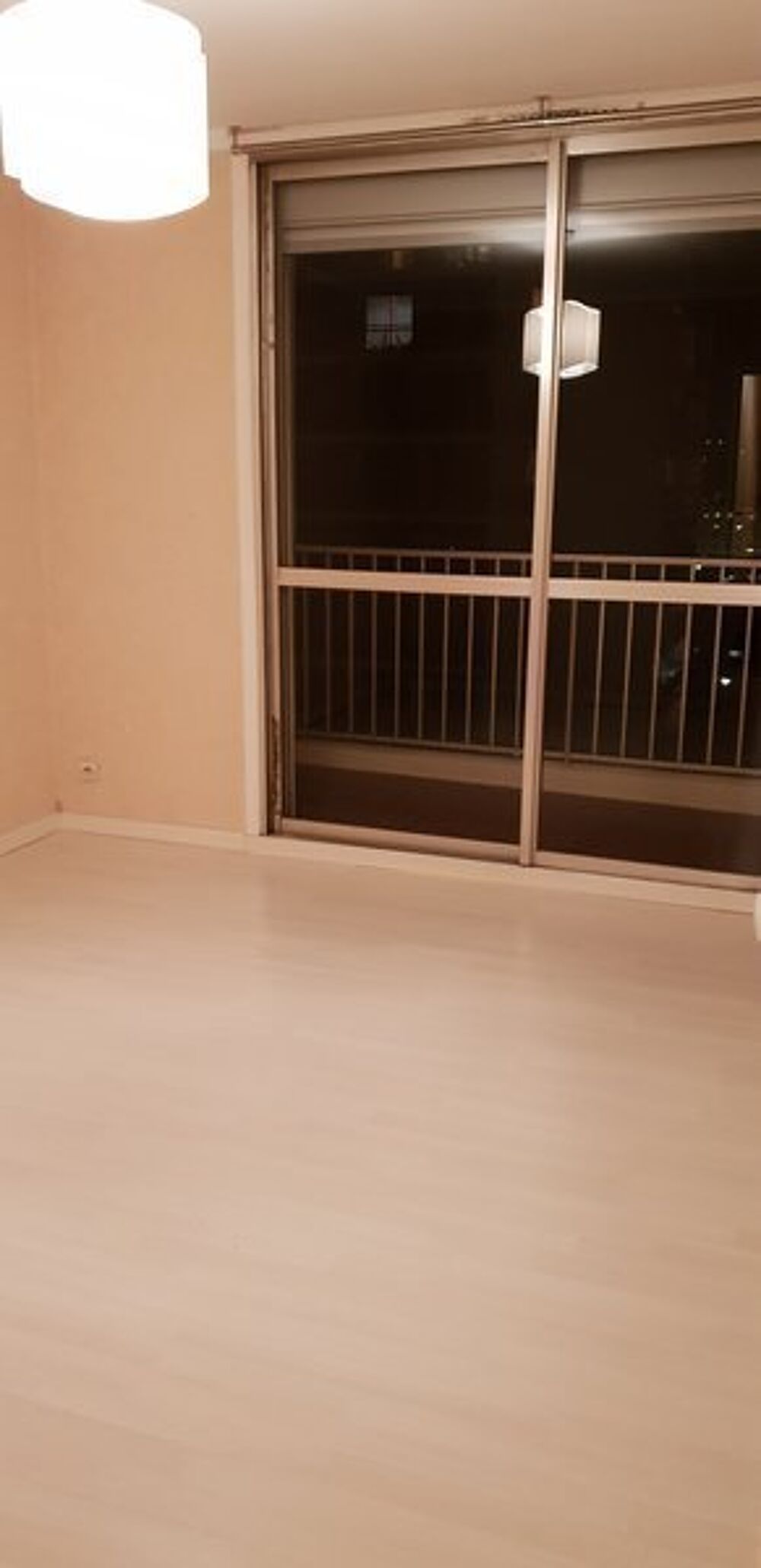 location Appartement - 2 pièce(s) - 77 m² Marseille 9