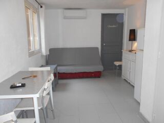  Appartement à louer 2 pièces 27 m² Carry le rouet