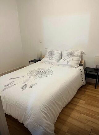  Appartement à louer 4 pièces 65 m²