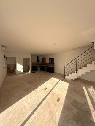  Maison à louer 3 pièces 100 m² Ceyreste