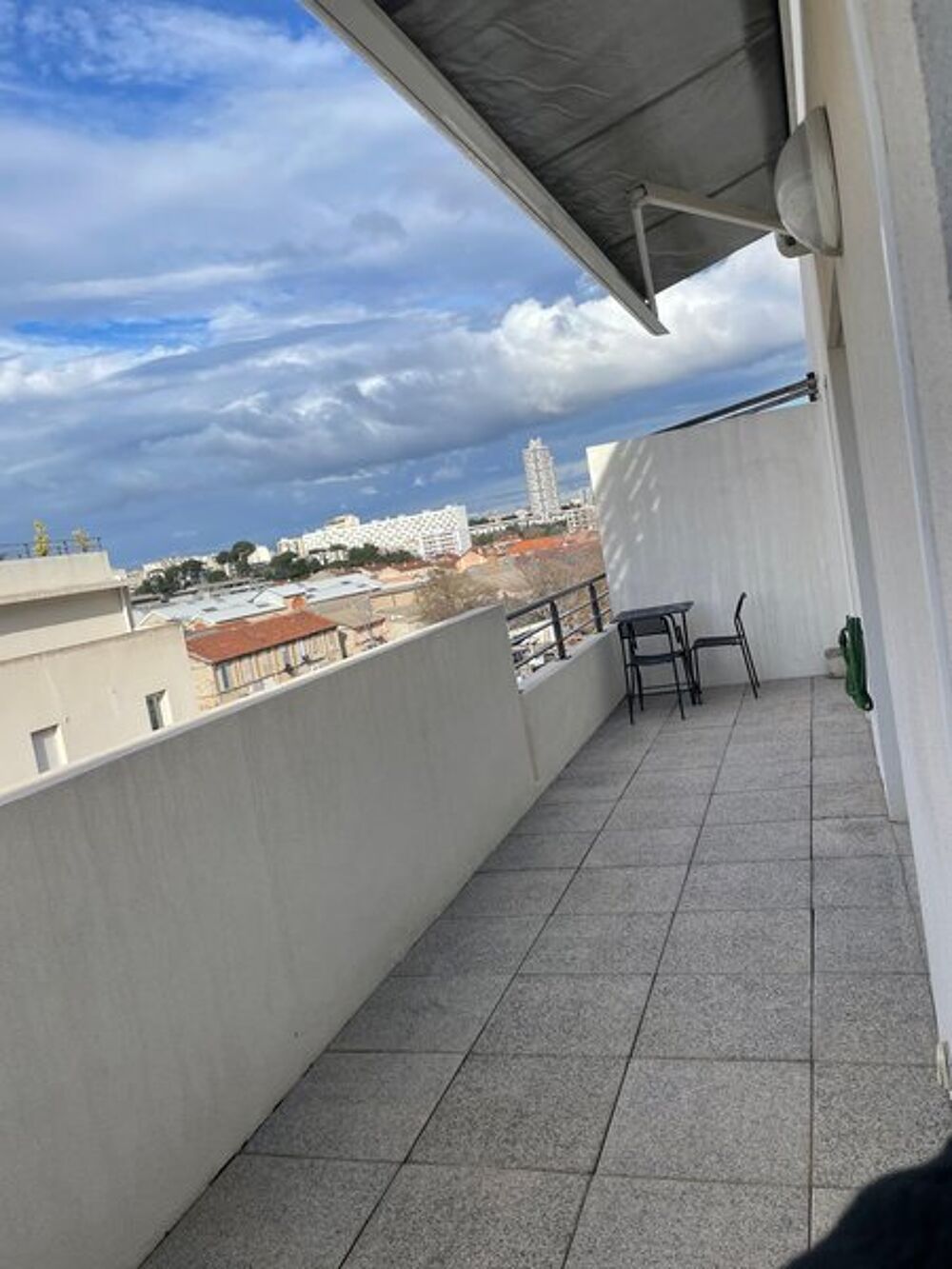 location Appartement - 2 pièce(s) - 44 m² Marseille 10
