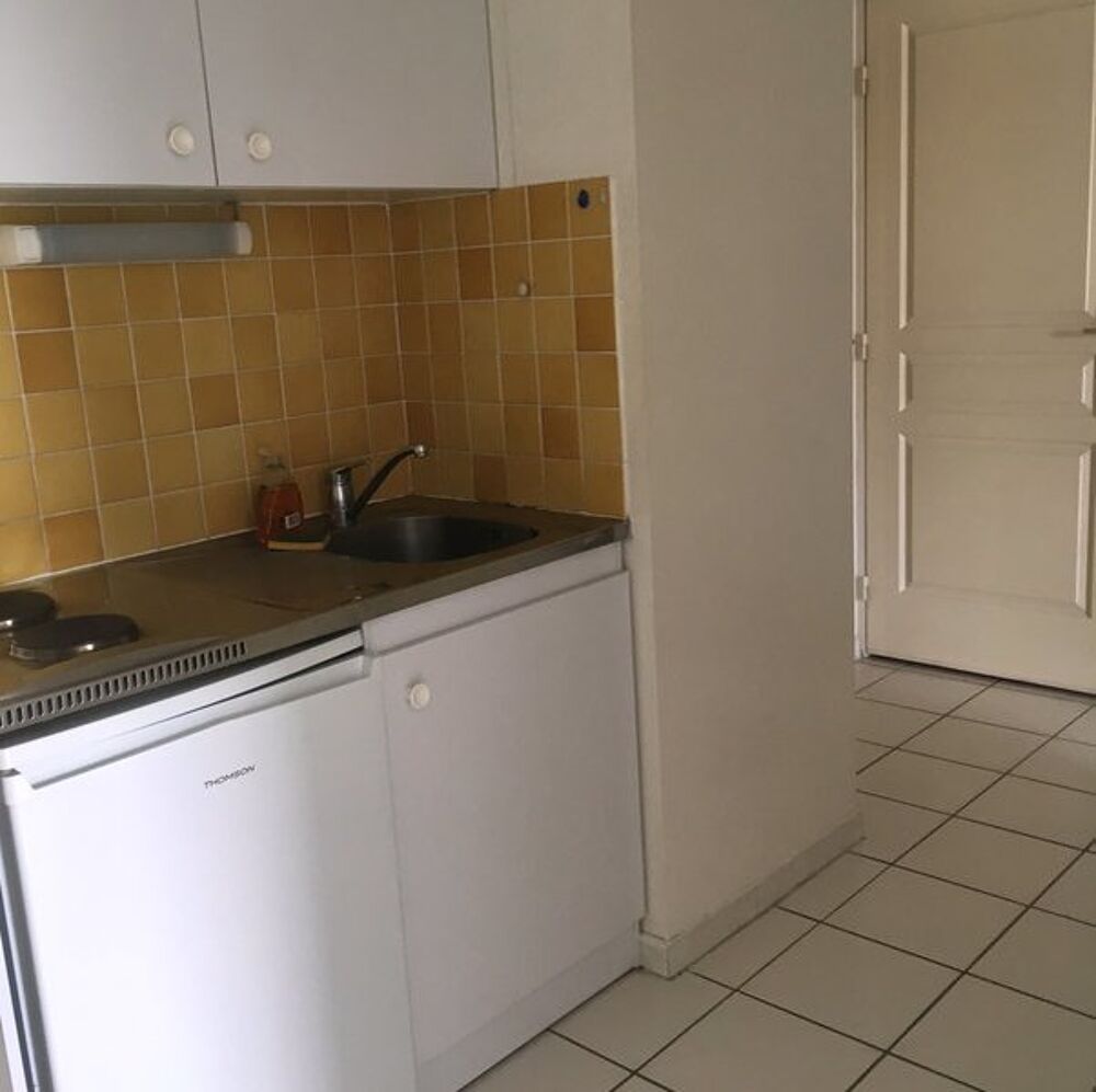 location Appartement - 1 pièce(s) - 33 m² Aix-en-Provence (13100)
