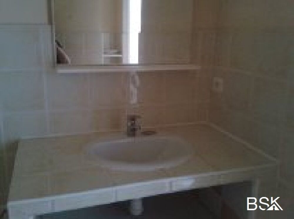 location Appartement - 3 pièce(s) - 50 m² Marseille 12