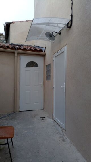  Appartement à louer 3 pièces 98 m²