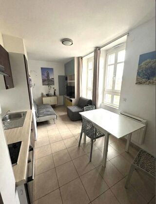  Appartement à louer 1 pièce 28 m²